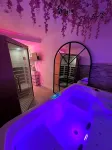 Suite 110 : Jacuzzi & Sauna Privatisé Avec Suite