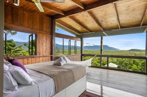 Daintree Holiday Homes - La Vista - Ocean Views with Private Pool & Jet Spa