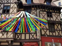 Le Petit Pirou Cosy Halte Auvergne Hotels in Thiers