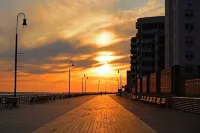 SPARKLING CLEAN - BRAND NEW! Beachside apartment - Beach Passes Included!