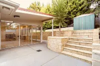 A sunny house with stunning water views in Rosetta