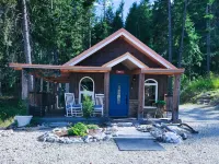 1 bedroom with sleeping loft  queen.