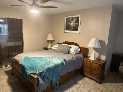 Newly Remodeled Resort-Style 3 Bed 2 Bath Phoenix Condo