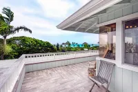 Penthouse View in Coveted Lanikai!  2 Bed 1 Bathroom.