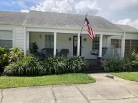 The White House - Historic 2br Downtown Melbourne
