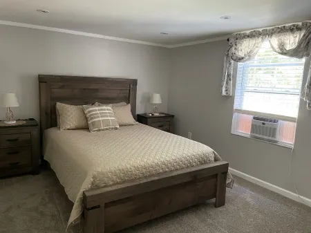 Luxurious, private, contemporary 1BR apartment in Ithaca NY!