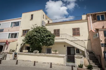 Fantastic apartment with sea view, pool and private terrace