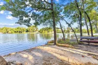 Luxury Tiny Home with private sand beach lake access and Hot Tub - 4-Star