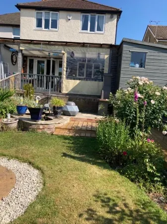 Beautiful spacious 2 Bedroom townhouse