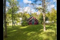 Excellent FingerLakes- Owasco Lake Waterfront Vacation Home-Kayakers Paradise!! Hotels in der Nähe von Play Space ABC Cayuga