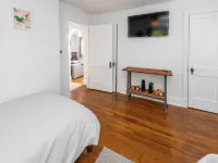 Artisan Gem - 2 BR / 1 Bath Hotels in Spruce Pine