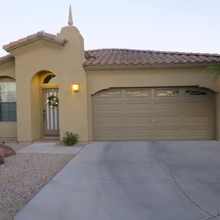 Quiet Relaxing Desert Oasis ...close to what ever action you may be looking for.