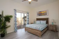 Beachside Paradise Pool, Spa, Fire pit, Game room Hotels near South Padre Island Birding And Nature Center