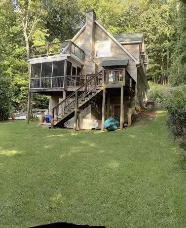 NEW!Lakefront retreat with huge dock, private cove. Perfect for Clemson Football Отели в г. Pickens County