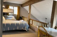 Spacious Cabin w/hot tub , pool and lake access, sleeps 8 Hotels near Hawk Falls