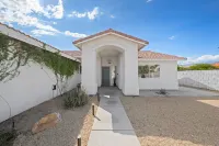 NEW! Desert Oasis! Large Pool/Spa + Firepit + Gameroom