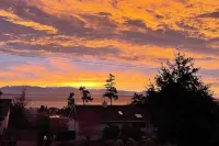 Halsey Haven! 3 BR Home w/ Stunning Views + Sauna! - 4-Star