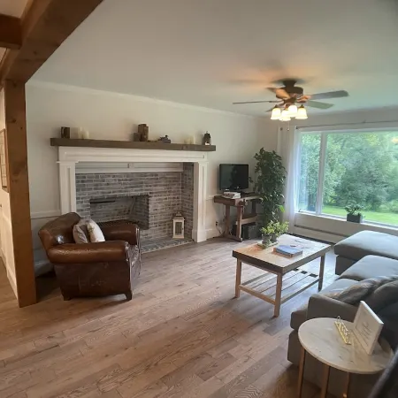 Renovated Ranch 5 Bed 2 Bth, Open concept. Close to beaches, airport & Portland