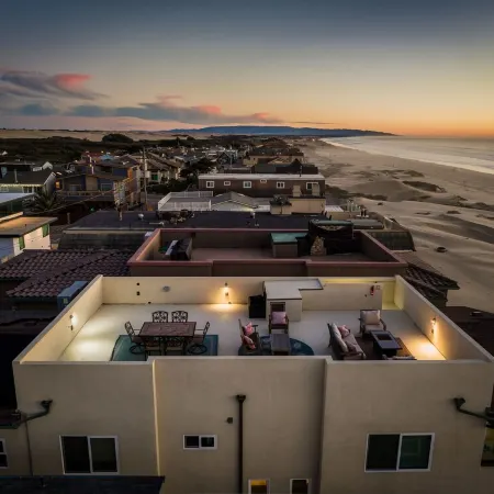 Strandcastle Beach House 2.0 - Oceanfront! - You're right on the sand!