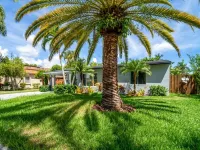 Grey Manor – Spacious 3Br/2BA Hallandale Home, Heated Pool & Smart Amenities ハランデール・ビーチのホテル