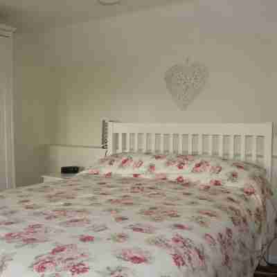 Beautiful and Quiet Rural hideaway for two near Ludlow with stunning views Rooms
