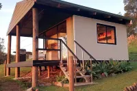 Tranquil Cabin, Off Grid with Amazing Views