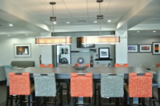 햄프턴 인 카리조 스프링스