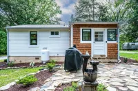 Bungalow Near Jordan Lake, NC Hotel dekat South Bynum River Access