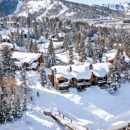 Luxury 3br Deer Valley/Silver Lake Village Villa with Ski Out Access!