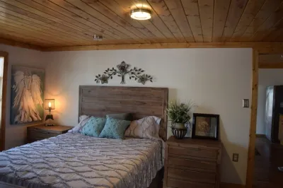 Allure 1900 sq waterfront home with country elegance spectacular views