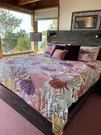 Cozy Beachfront Cabin with Panoramic View of Pacific Ocean and Netarts Bay Отели в г. Нетартс