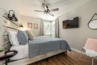 Soaring Pines! 5 acres! Newly Remodeled Private Family Rancher, Scenic Forest