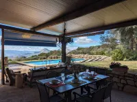 Rural house with spacious exterior and views of the mountains of Malaga. full rent