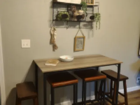 Amazing Home and Central to your needs. Hotels in Rexburg