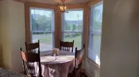 Charming Farmhouse; 2 Bed / 2 Bath, only 1.5 miles to Jiminy Peak. Pet Friendly.