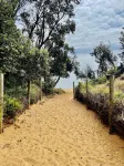 Cosy beachside cottage a short walk to the beautiful Coronet Bay beach