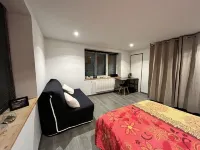 Apartment like a house 4 p 95 m2,3 bedrooms mountain view - outside access Hoteles en Barcelonnette