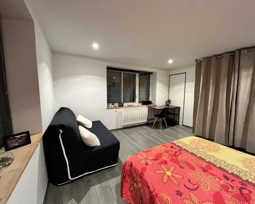 Apartment like a house 4 p 95 m2,3 bedrooms mountain view - outside access Hotels in Barcelonnette