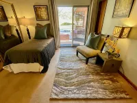 Secluded Riverfront Retreat w/hot tub & private river access