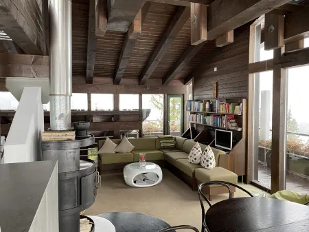 Architect's house Karersee, view of rose garden, Latemar and western Alps Отели в г. Welschnofen