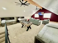 Lucky Duck on Rio Grande River with Hottub & 5 Bathrooms Hotels in South Fork
