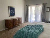 Sycamore Suite with Amazing Lake Views [w/ EV charging]