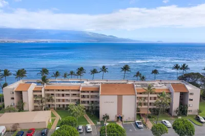 Sea La Vie Secluded Oceanfront condo, Magical Sunrise romantic honeymoon Getaway Hotels near Maui Ocean Center, The Aquarium of Hawaii