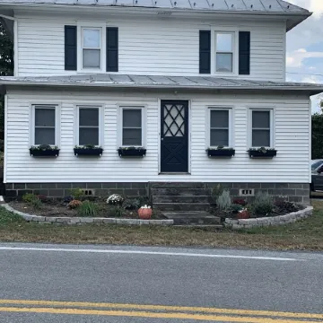 Pappys place at Smoke Hole