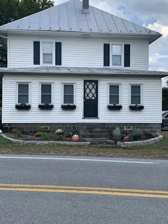 Pappys place at Smoke Hole