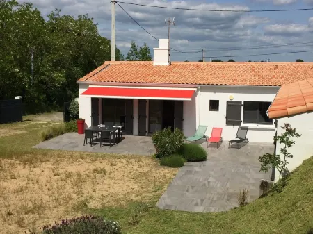 Charmante Maison en Bordure de Foret et Bout D'impasse Proche Plage et Commerces Отели рядом с достопримечательностью «Casino La Pastourelle»