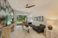 *New Construction Luxury Townhome 3mi to downtown*