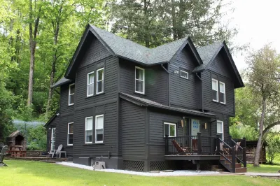 Cozy Ski House Retreat minutes to Belleayre Mountain Resort
