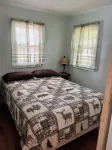 Cozy Cabin with Private River Access, 20 Minutes from Lake George & Saratoga NY.