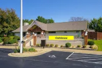 WOW!  Walk in with indoor pool and hot tub in the heart of Branson! Clay Cooper Theatre 주변 호텔